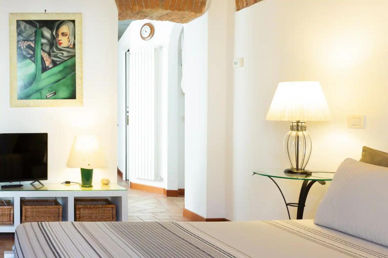 Canal View Historical Apartment Milan Exterior photo