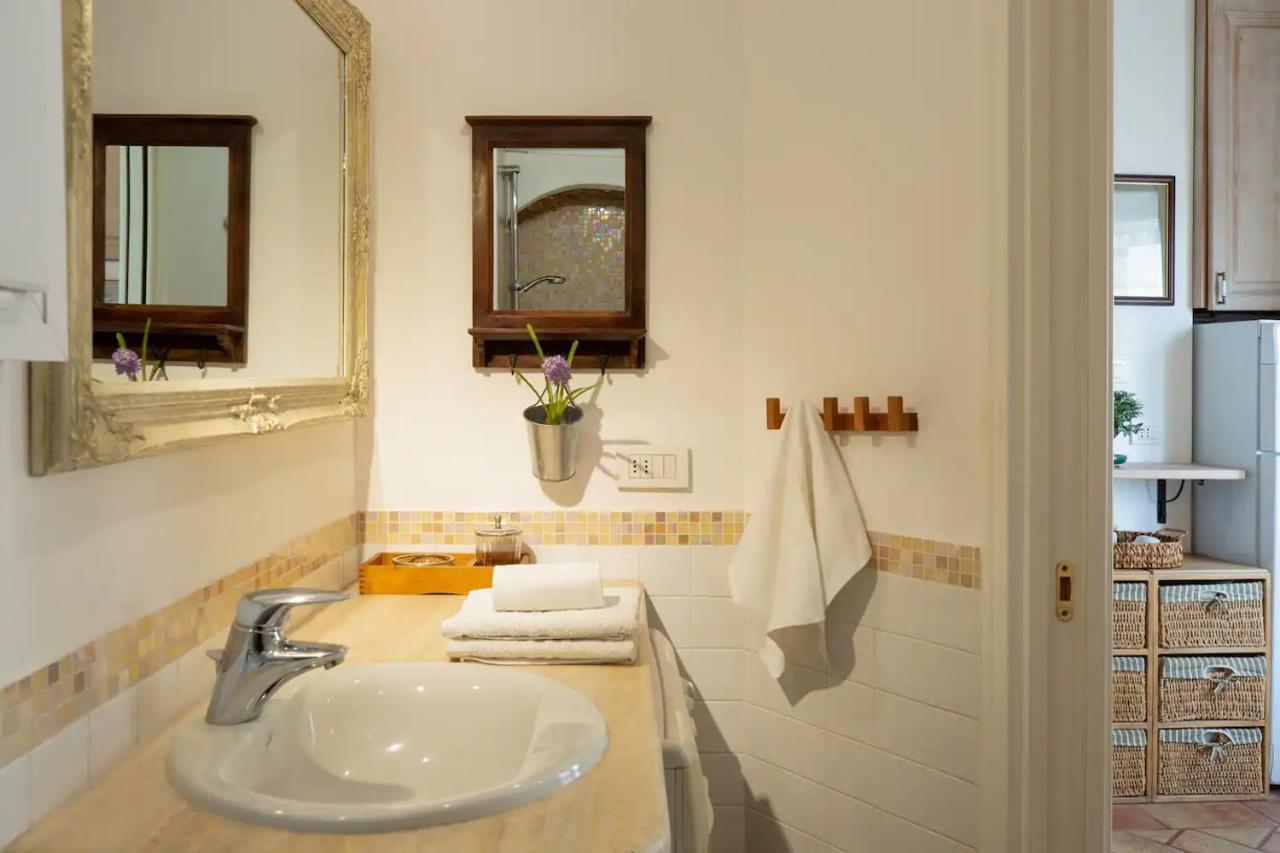 Canal View Historical Apartment Milan Exterior photo